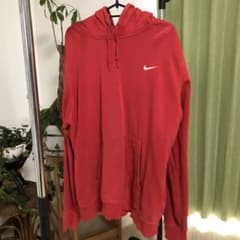 Nike 赤 パーカーのサムネイル