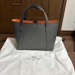 ペッレモルビダ　バッグのサムネイル