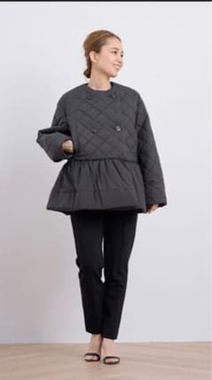 専用ですyori ヘムフリルキルティングショートコート　黒 yori キルティングショートコート ブラック - メルカリ