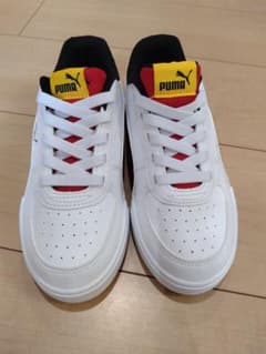 PUMA スニーカー ホワイト/レッド/ブラック/ブルー　20cmのサムネイル