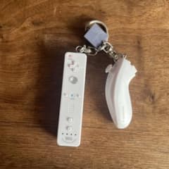 任天堂ミュージアム限定 Wiiリモコン ヌンチャク キーホルダーのサムネイル
