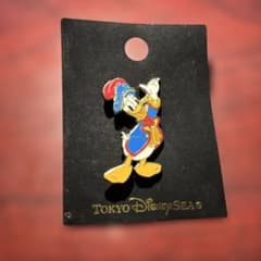 東京ディズニーシー ドナルド ピンバッジのサムネイル