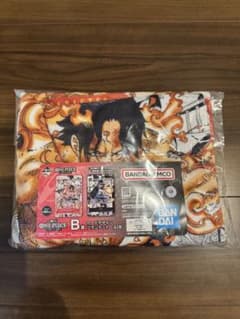 ワンピースカードゲーム　1番くじ　エース　カードデザインブランケット　B賞のサムネイル