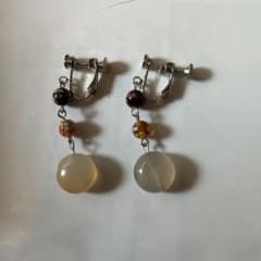 ハンドメイド ビーズイヤリングのサムネイル