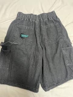 ショートパンツのサムネイル