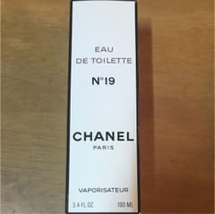 CHANEL シャネル オードトワレのサムネイル