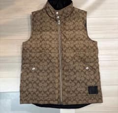 COACH シグネチャー ダウンベスト XSサイズ - メルカリ