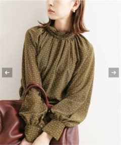 IENA la boucle チェーンプリントブラウスのサムネイル