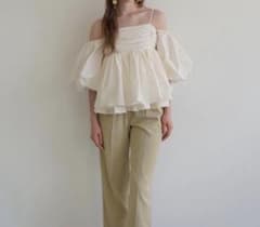 Acka puffy gather blouse 白 - メルカリ