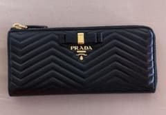 最終値下げ!!PRADA プラダ 長財布 黒 ブラックのサムネイル