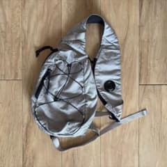 C.P. COMPANY クロスボディバッグのサムネイル