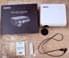 YABER Y30 LED プロジェクター 本体のサムネイル