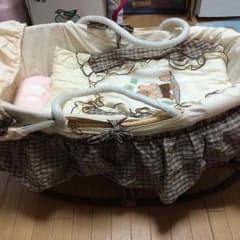 キャスター付きゆりかごのサムネイル