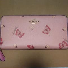 最終値下げしました。COACH(コーチ)長財布 蝶々 バタフライ/ピンクのサムネイル