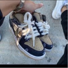 NIKE Travis Scott SB Dunk Low 28.5cmのサムネイル