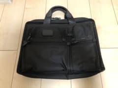 TUMI トゥミ ビジネスバッグのサムネイル