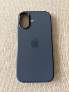 Apple iPhone17用 純正シリコンケース MagSafe対応のサムネイル
