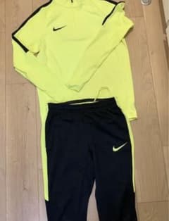 Nike(ナイキ) ランニングウェア　上下セットアップのサムネイル