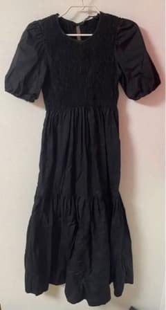 ZARA 完売商品　ブラックポプリンパフスリーブロングワンピースのサムネイル