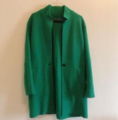 ZARAのコート　緑色のサムネイル