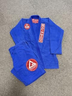 グレイシーバッハ　道着のサムネイル