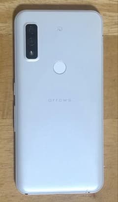 arrows We FCG01☆ホワイト☆64GB SIMフリー☆スマートフォン - メルカリ