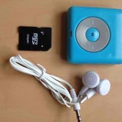 MP3プレーヤー 水色のサムネイル