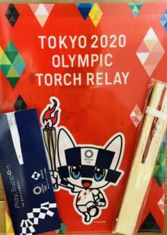 非売品！オリンピックポケットファイル、ボールペン、扇子セットのサムネイル