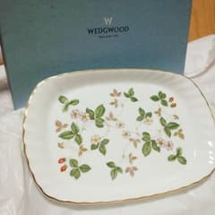 ☺商談中☺【新品＊未使用】WEDGWOOD♡ワイルドストロベリー♡のサムネイル
