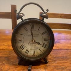 アンティーク風　置き時計のサムネイル
