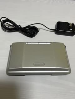 Nintendo DS 本体 シルバー 充電器付きのサムネイル