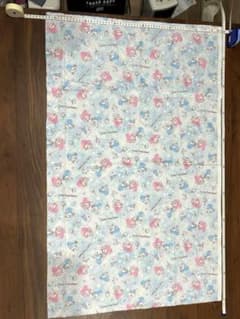 キキララ生地 約63cm x 102cmのサムネイル