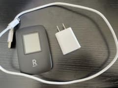 楽天モバイル　WIFIポケットルーター　ブラックのサムネイル