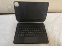 magic keyboard folio 11インチのサムネイル