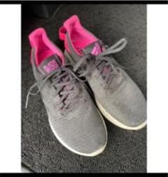 NIKE ナイキのサムネイル