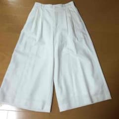 送料無料⭐️JEANASIS⭐️ホワイト⭐️ワイドクロップドパンツのサムネイル
