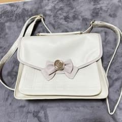 ショルダーバッグのサムネイル