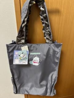 値下げしました　サンリオ　ポチャッコ フリル　推し活バッグ  新品　ハンドバッグのサムネイル