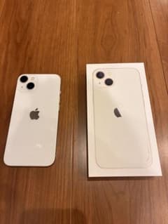 Apple iPhone 13 ホワイト 本体　128GBのサムネイル