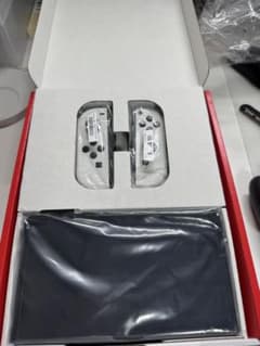 Nintendo Switch 有機ELモデル ホワイトのサムネイル
