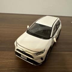 トヨタ RAV4 ミニカー ホワイト - メルカリ