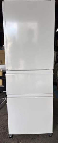 美品 三菱 MR-C33H-W1 2023年 3ドア冷蔵庫 - メルカリ