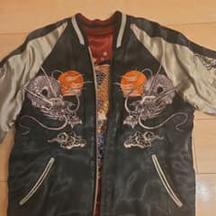 satori リバーシブルスカジャン　M　龍　鯉 satori リバーシブルスカジャン M 龍 鯉 - メルカリ
