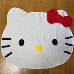 ハローキティ　ブランケット　　収納バック付きのサムネイル