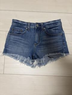 GU デニムショートパンツ カットオフ Sのサムネイル
