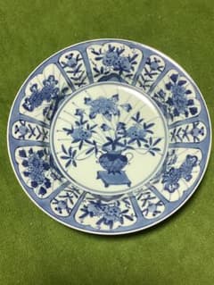 蔵出し骨董品 古伊万里大皿時代物 染付花柄図 飾り皿 食器 - メルカリ