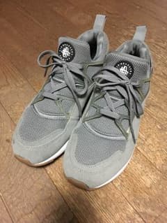 ナイキ エアハラチライト グレーのサムネイル