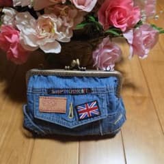 デニムリメイク がま口ポーチ ハンドメイドのサムネイル