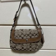 COACH コーチ シグネチャー ワンショルダーバッグ ゴールド金具 型押し 