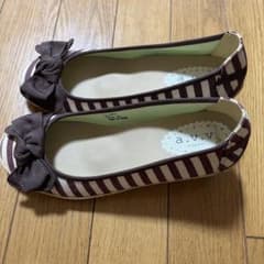 a.v.v ストライプ リボン ウェッジソール パンプス 22.5cmのサムネイル